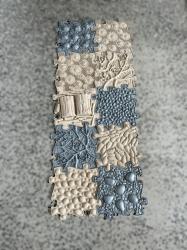 s81